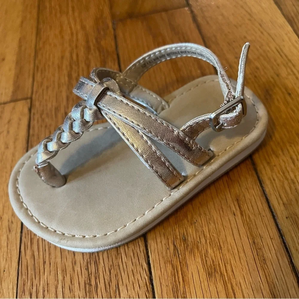 The Children’s Place | Gold Metallic Braided Sandals | Size 4